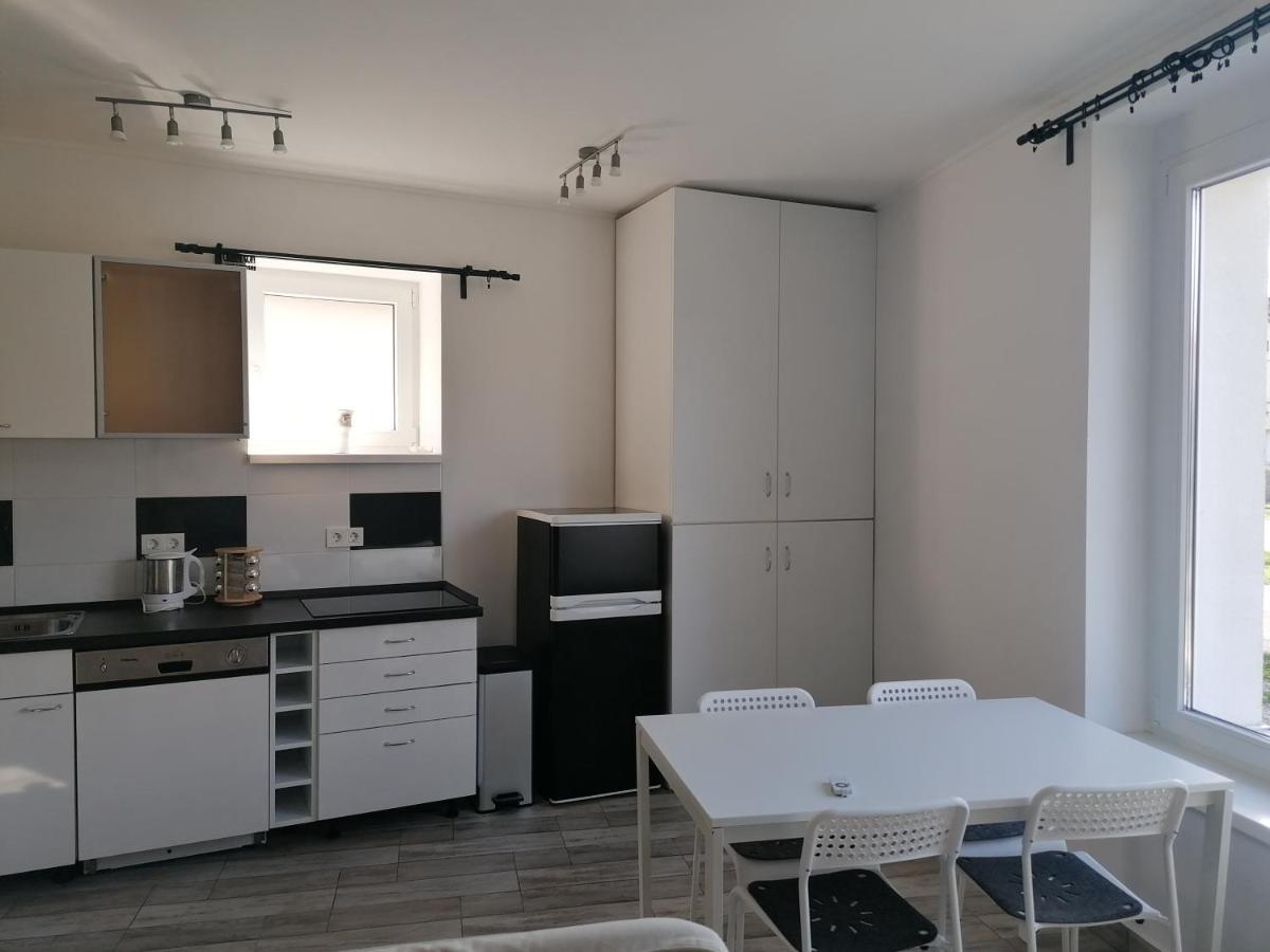 Cuki Apartmanok Dombóvár 外观 照片